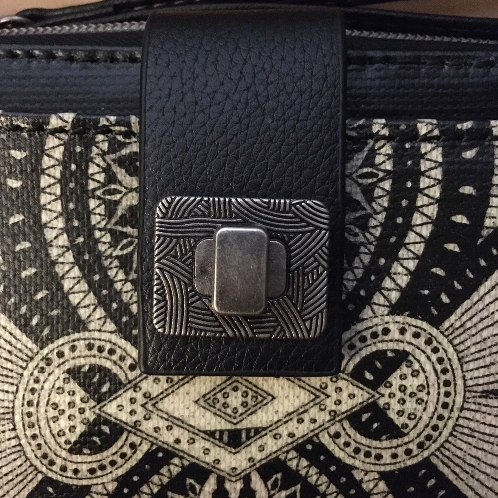 Sakroots crossbody
